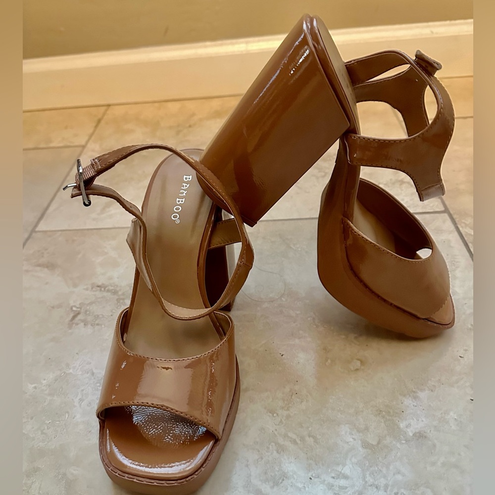 Bamboo Womens Platform Tan Sandals, Size 10